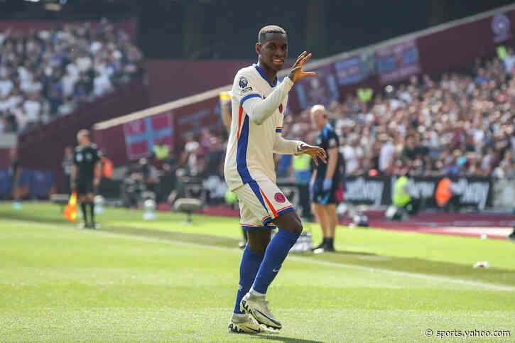 Report: Aston Villa pushing hard to sign Premier League forward