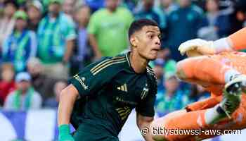 Kevin Kelsy está entre los futbolistas sub-23 con mejor juego aéreo ofensivo del mundo