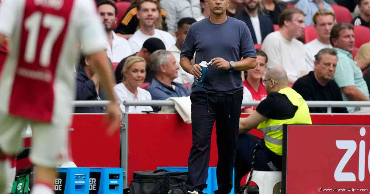 Míchel legt uit waarom de eerste helft van Ajax hem niet beviel: 'Zonder intentie'
