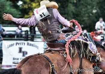 Wyoming’s Hadley Thompson Wins Goat Tying, Taylor Thoman Queen at NHSFR 2026
