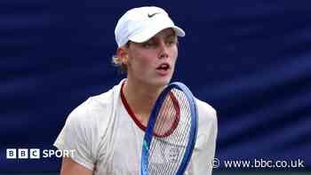 Cruz Hewitt - son of Lleyton - wins on senior debut