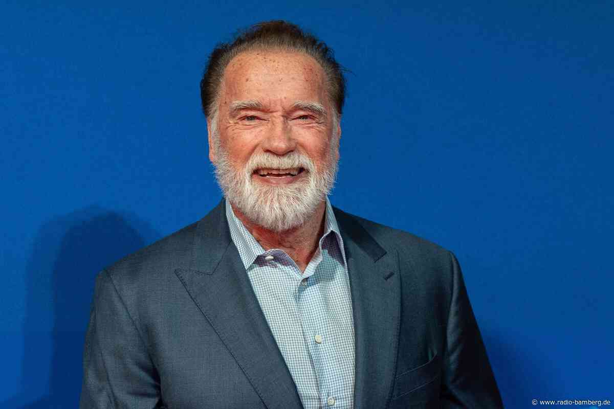 Schwarzenegger lässt zum 79. Geburtstag Muskeln spielen