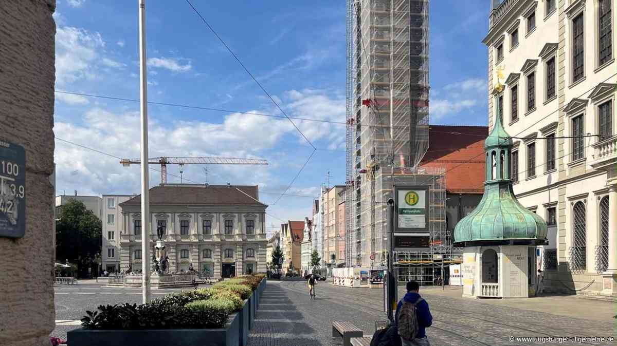 Zwischen Sicherheit und Stadtbild: Geplante Barrieren am Augsburger Rathausplatz sorgen für Diskussionen