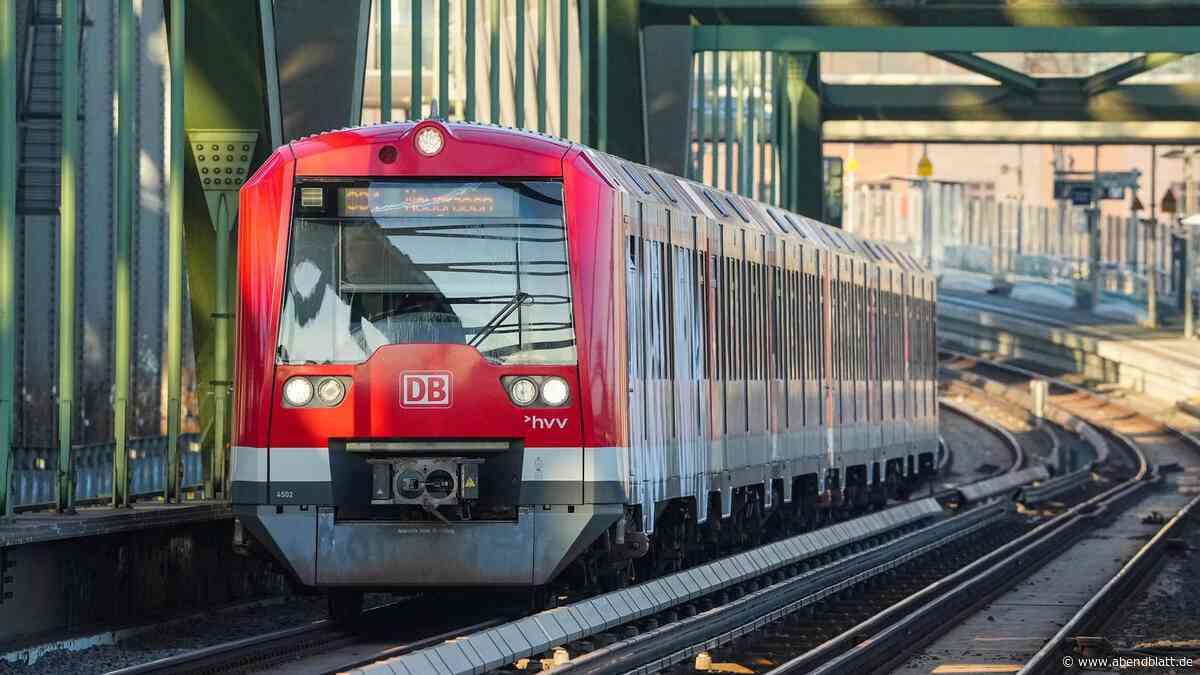 S-Bahn Hamburg ersetzt Sprecherin durch KI: Nächster Halt „Landungsbrocken“