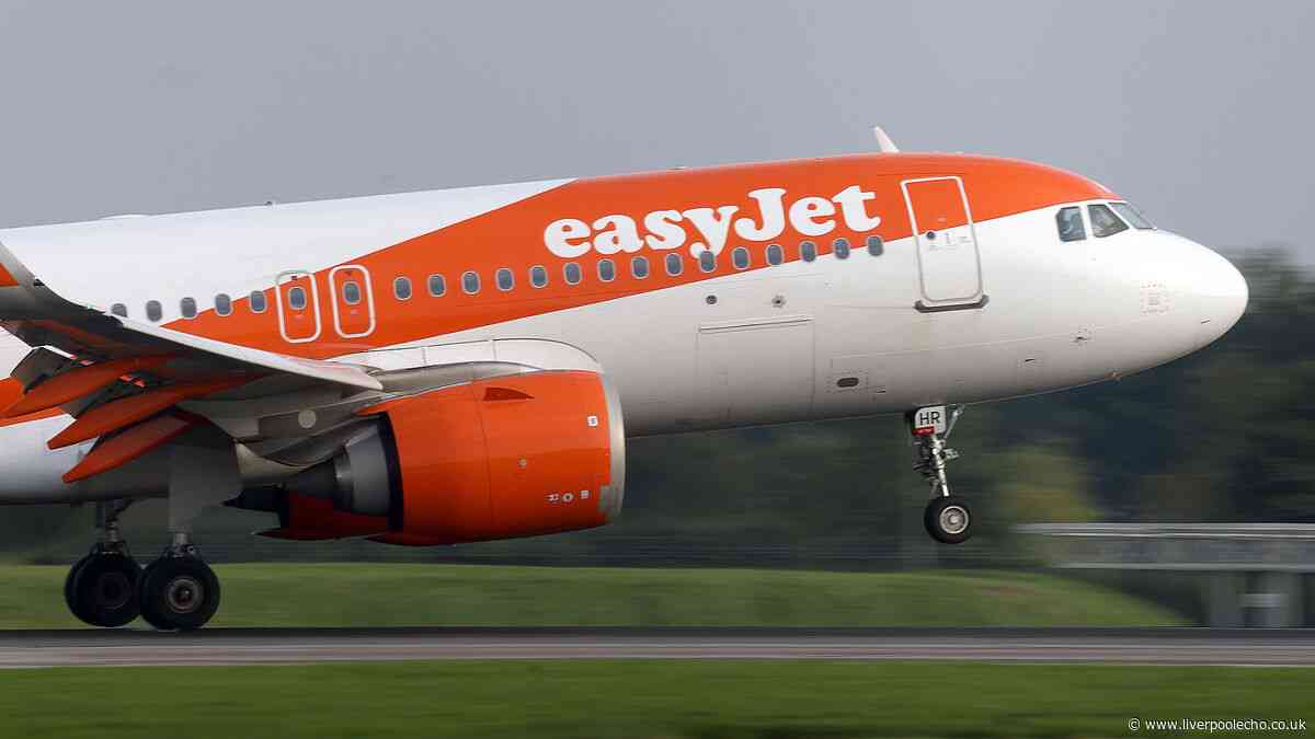 EasyJet Manchester flights 'dramatic' landing after passenger suffers allergy mid-flight