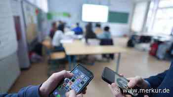 Eltern und Schulen rebellieren Smartphones und Bayerns Tablet-Pflicht