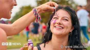 How to do neon festival make-up without harming your skin