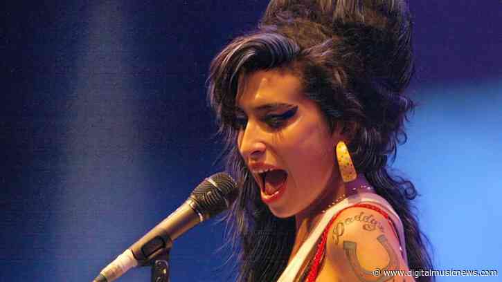 Amy Winehouse’s Dad Ordered to Pay Almost $2.7 Million to Daughter’s Friends After Accusing Them of Auctioning Off Her Belongings