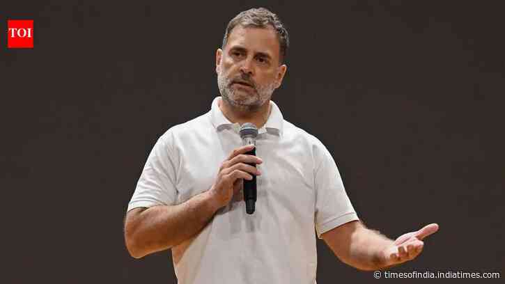 'Aap BJP ke ho kya?' Rahul Gandhi's response to question on cops injured during student protest