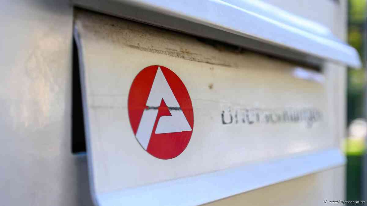 Zahl der Arbeitslosen steigt im Juli über drei Millionen
