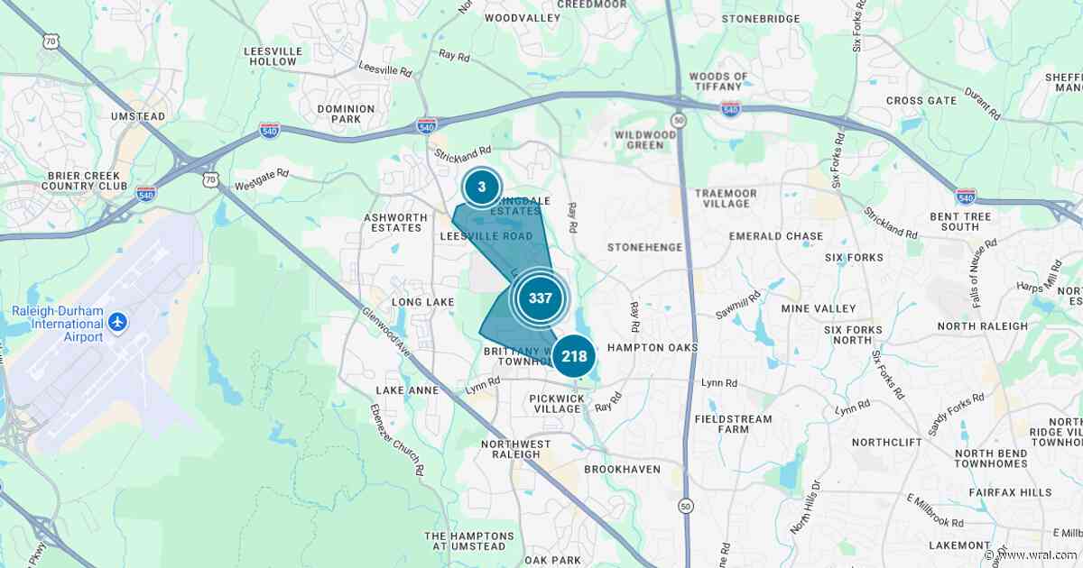 Hundreds lose power, traffic blocked on Leesville Road in Raleigh after tree falls on power pole