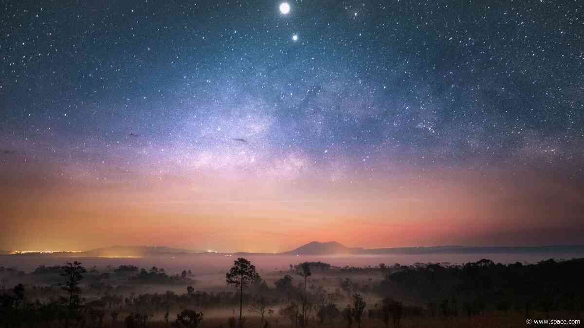 The night sky is changing this August — here's which planets to watch