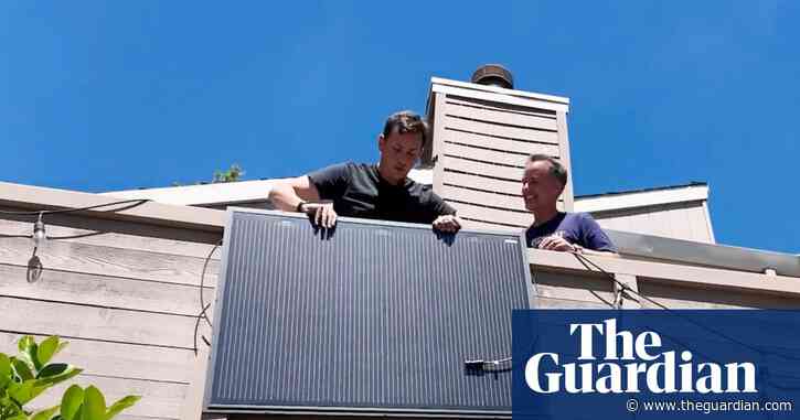 New solar panels in Great Britain at 15-year high as fossil fuel costs soar