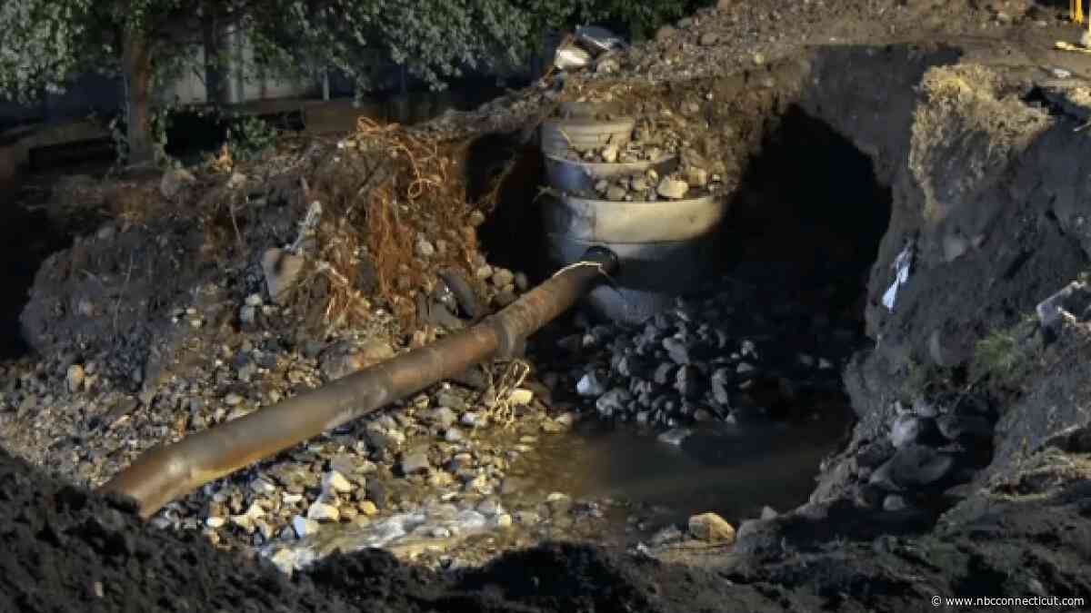 Second water main break on Tompkins St. in Waterbury