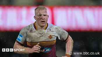 York sign Huddersfield's English on loan deal