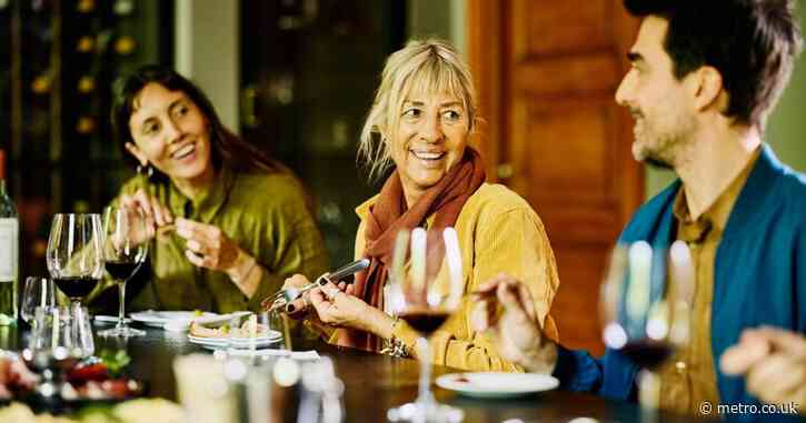 What’s an acceptable time to kick people out of your house after a dinner party?