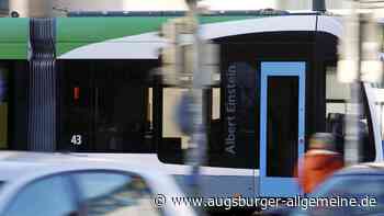 Unfall am Kuhberg: Autofahrer übersieht Straßenbahn und kollidiert mit Tram