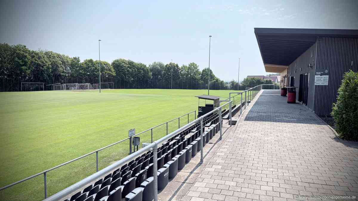 Wasserverschwendung trotz Hitzewelle: Mit Trinkwasser Fußballfelder bewässern?