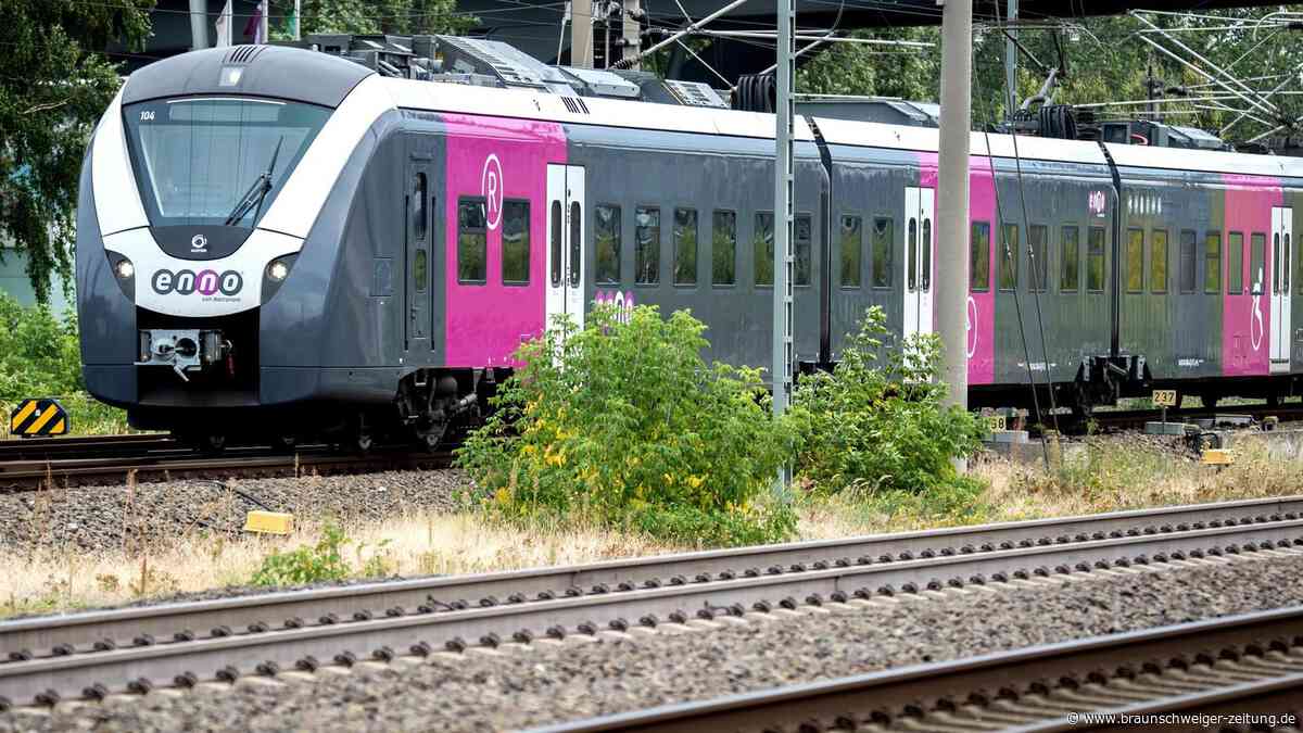 Reparatur an Oberleitung: Enno-Züge zwischen Wolfsburg und Hannover fahren wieder