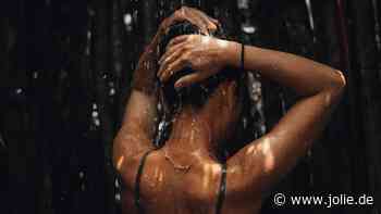 Kurioser Trend „Dark Showering”: Wie Duschen im Dunkeln bei Schlafproblemen helfen soll