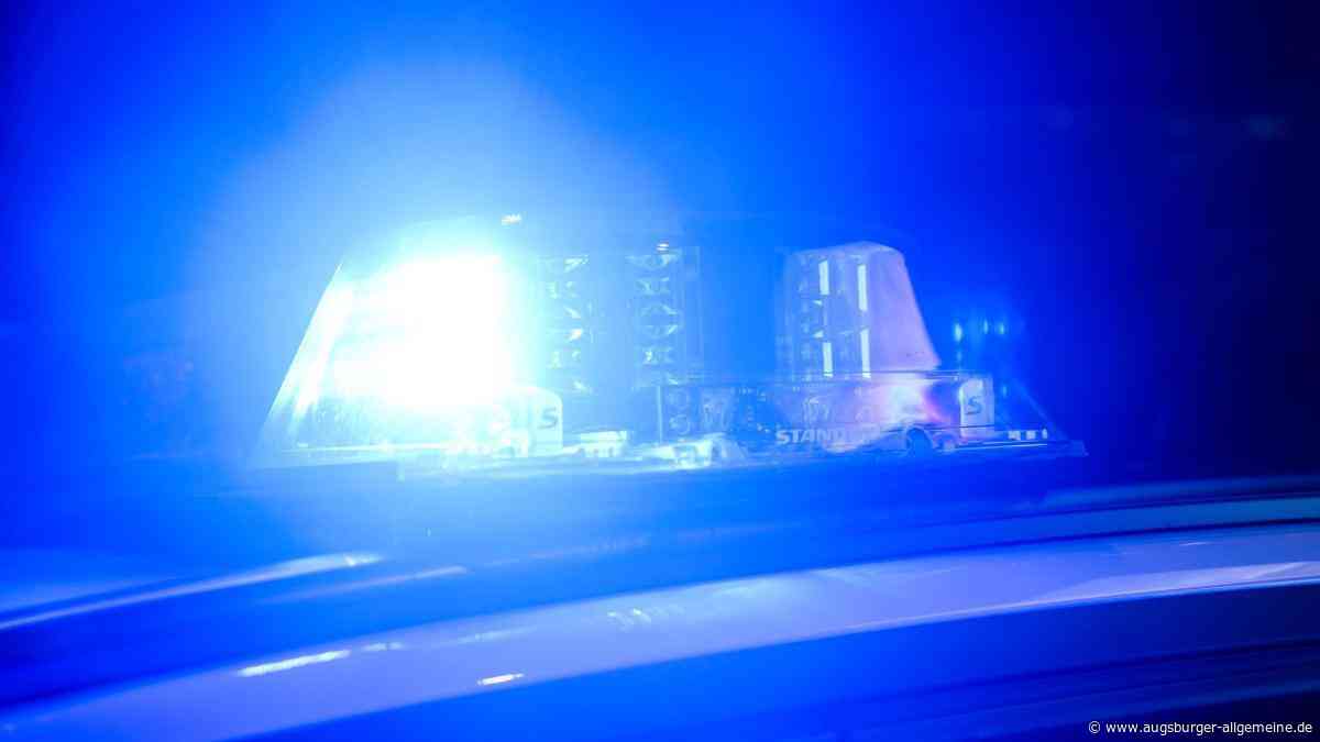 Bierbank und andere Gegenstände gerieten in Brand – die Polizei ermittelt wegen Brandlegung