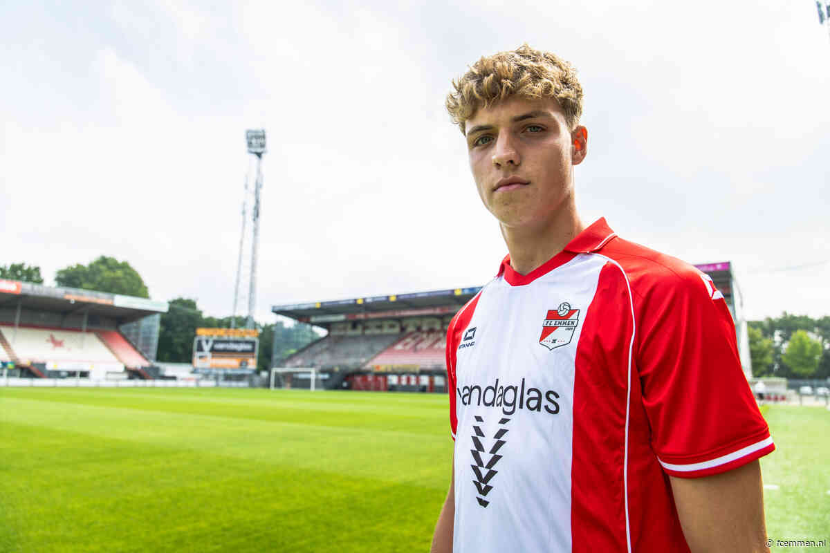 Daan Lambers tekent eerste profcontract bij FC Emmen