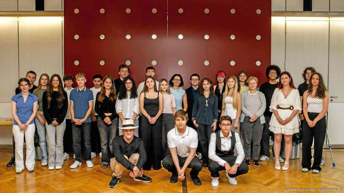 Große Reise, spannende Lehre, neue Herausforderung: Das haben Augsburgs beste Mittelschüler vor