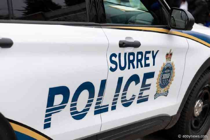 1 man dead after running from police traffic stop in Surrey