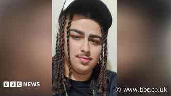 Four more teenagers charged over skate park death