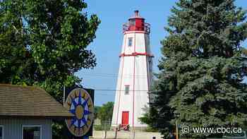Port Burwell Lighthouse one step closer to being saved as local historians take ownership