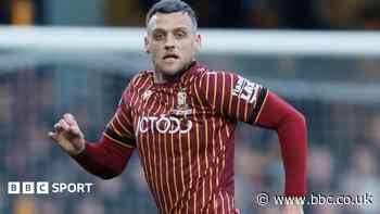 Bradford defender Baldwin extends deal