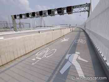 Tips for walking or cycling the Gordie Howe bridge