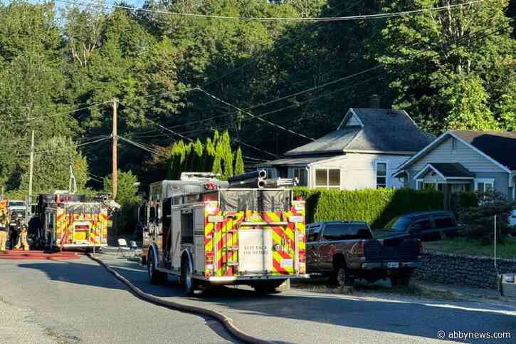 1 person, multiple pets die in Mission house fire