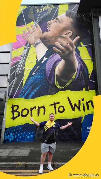 'Unbelievable' - Littler on hometown mural