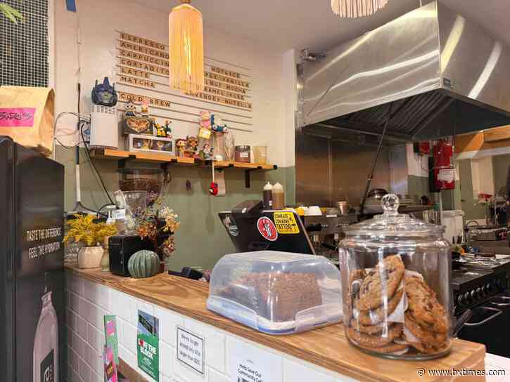 After flooding and a five-month closure, Daisy’s Juice Bar & Café in Westchester Square fights to stay open