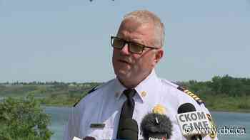 Saskatoon fire crews searching river after reports of missing person, dog
