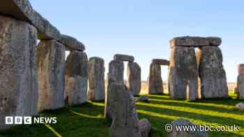 Stonehenge circle to be opened up for rare visits