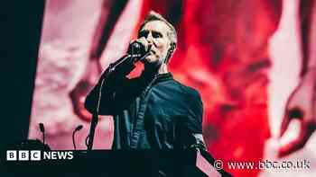 Massive Attack banned from Singapore after pro-Palestine display at show