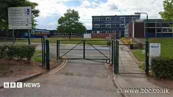 Teacher who 'dishonestly' awarded grades banned