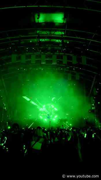 please share this so i can send appreciation to whoever programmed these lasers