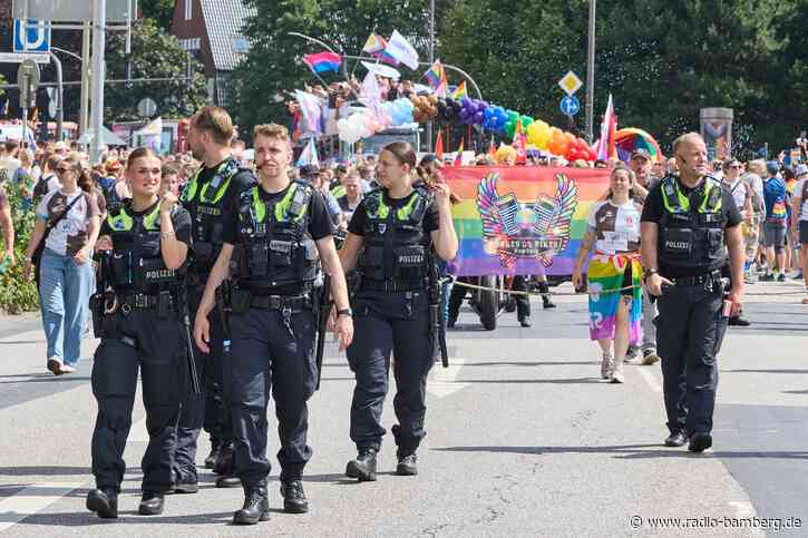Große CSD-Demo in Hamburg – Umfrage: Mehr Unsicherheit