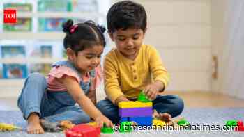Psychology suggests letting children play on their own may be one of the best parenting decisions
