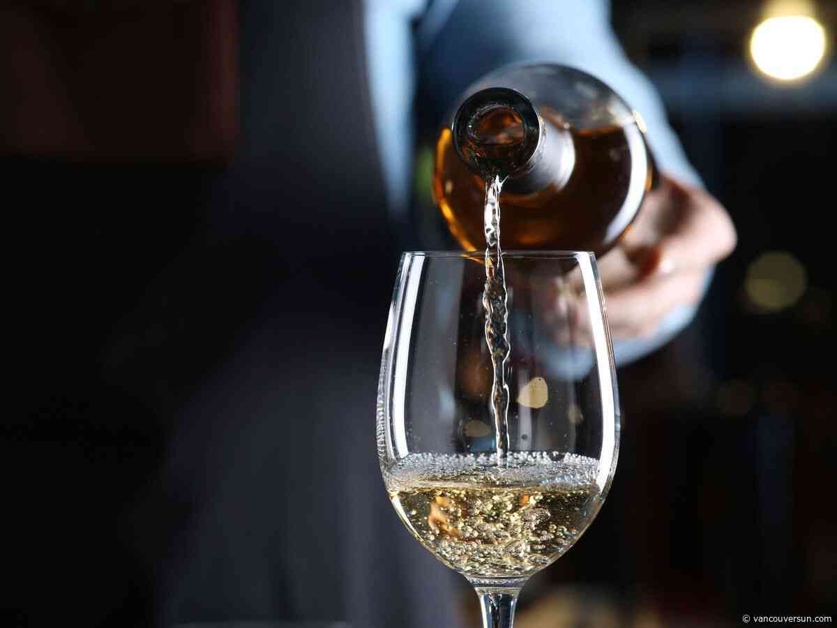 Anthony Gismondi: 10 top white wine picks for summer sipping