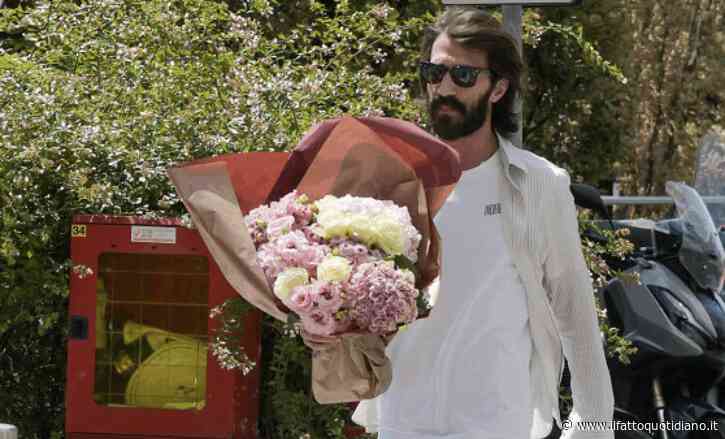 “Sono venuto innanzitutto per vedere come stava la madre di mia figlia. L’ospedale non è un posto per bambini”:  Leonardo Maria Del Vecchio si presenta con i fiori al San Raffaele. Si accende lo scontro tra gli avvocati