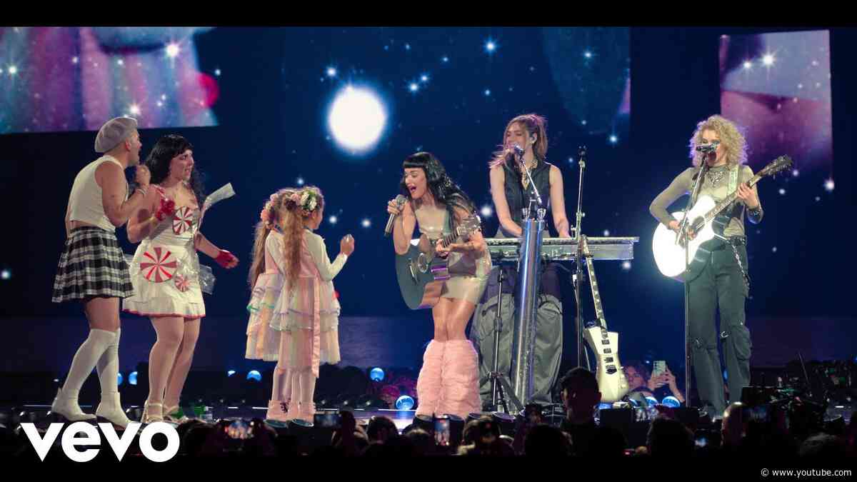 Katy Perry - The One That Got Away (The Lifetimes Tour Live from Paris / 2025)