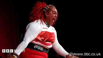 England's Campbell retains Commonwealth weightlifting title