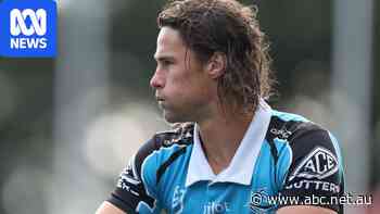 Live: Sharks bounce back from early sin bin as Hynes sets new club record