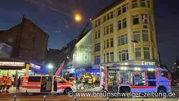Alarm in Braunschweiger Innenstadt: Lüftungsanlage eines Grillrestaurants brennt