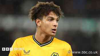 Colchester sign Chiwome on loan from Wolves
