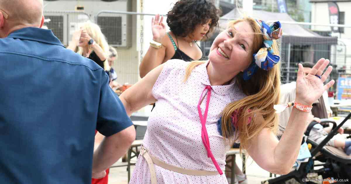 In pictures, the smiles say it all at Humber Street Sesh